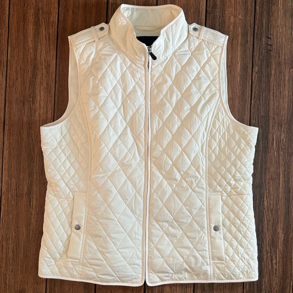 Talbots Quilted Ivory Vest Fleece Lined XL Pockets Cream Classic Chic Full Zip - Picture 1 of 12